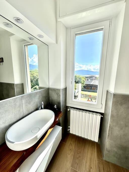 Lilly Del Lago Maggiore Castelveccana Ngoại thất bức ảnh