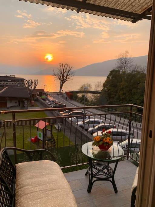Lilly Del Lago Maggiore Castelveccana Ngoại thất bức ảnh